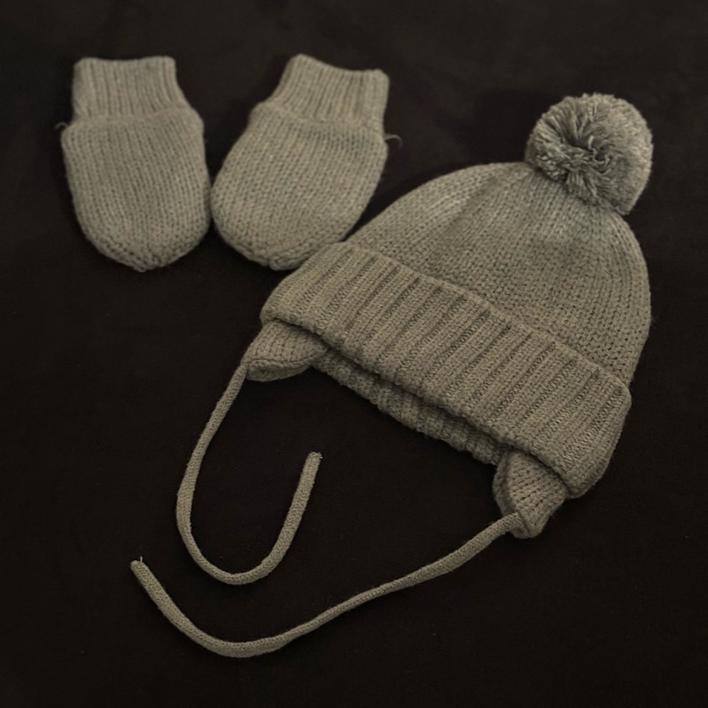 Cozy Gray Knit Hat and Mittens Set for Kids